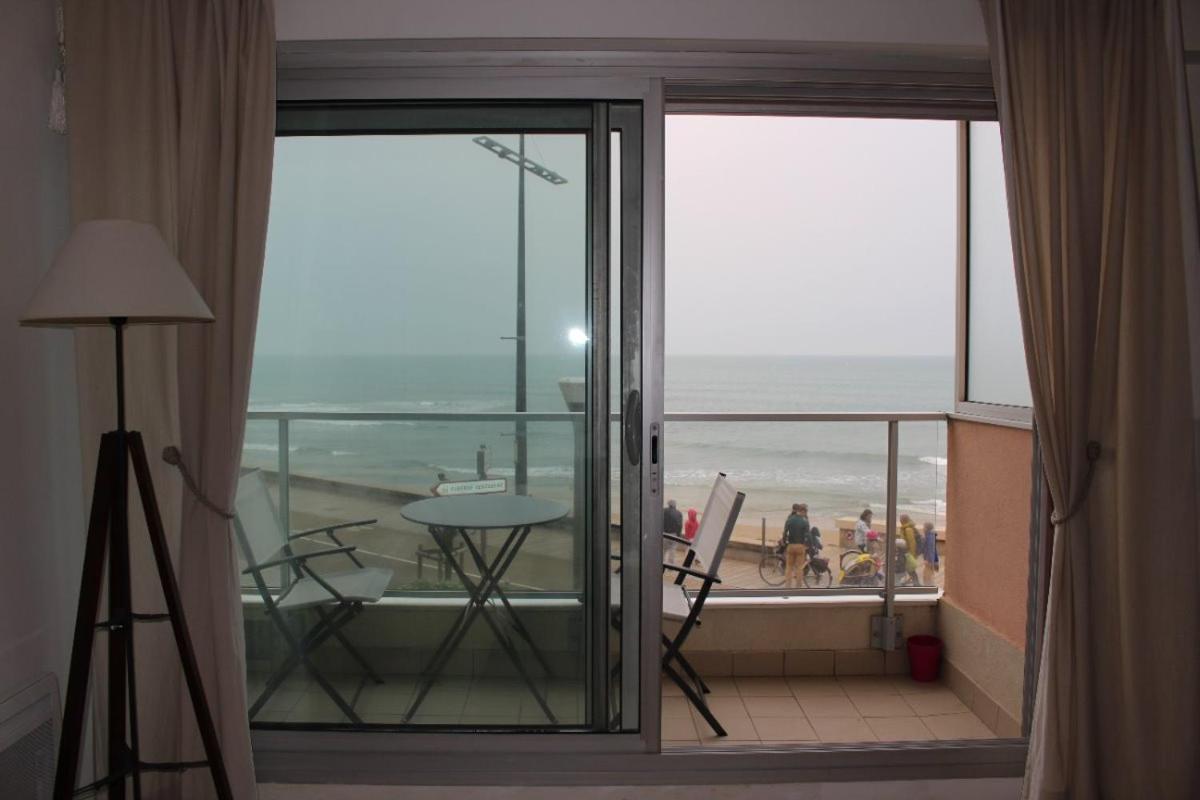Studio Sur Le Remblai Des Sables Dolonne Les Sables-dʼOlonne Buitenkant foto